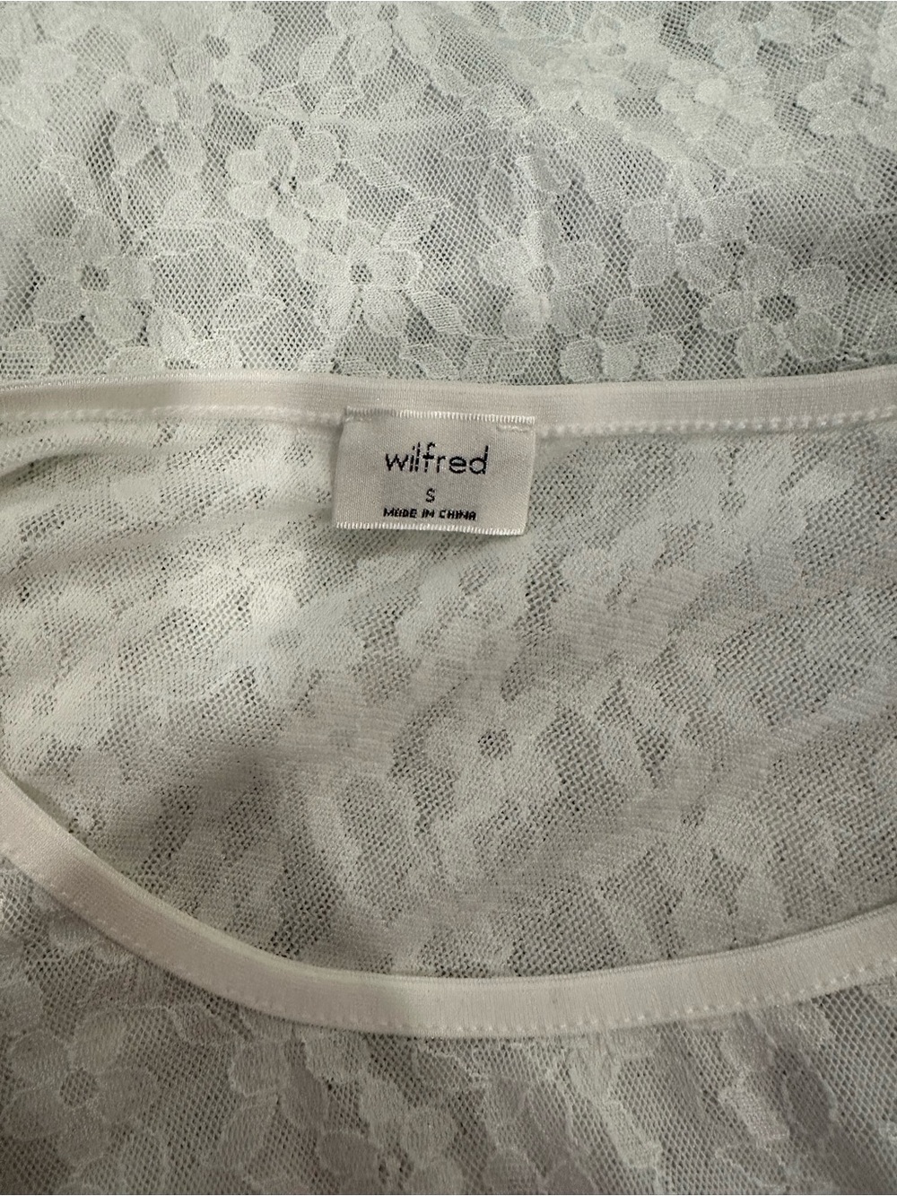 Aritzia Wilfred White Floral Lace Sheer Short Sleeve Top Size S - Picture 2 of 4